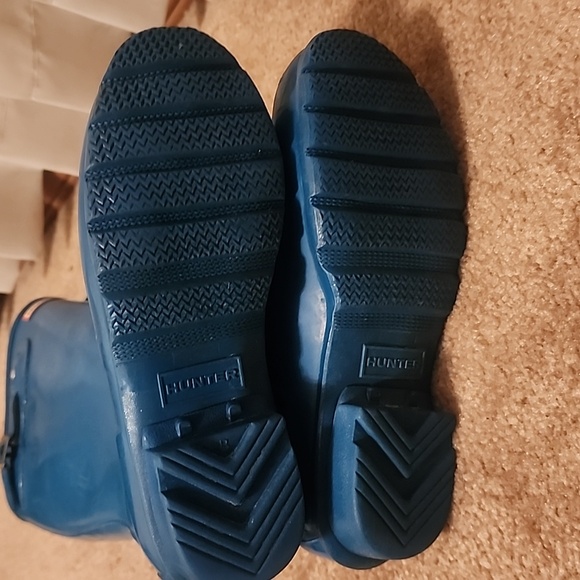 Hunter Original Kid's Gloss Tall Rain Boots - Picture 10 of 13